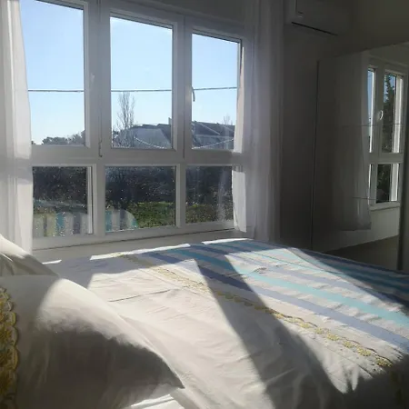 Sun Apartment *